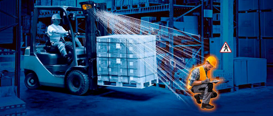 Seguridad Inteligente: ¿Son mejores las cámaras con IA o los tags de proximidad?